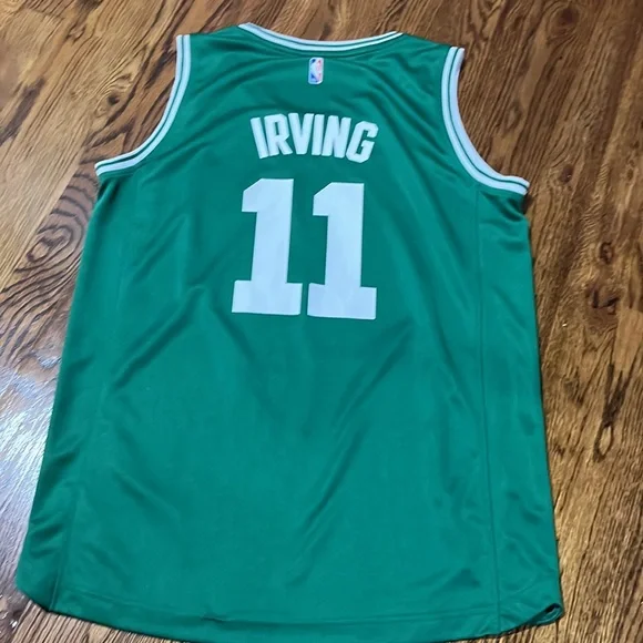 Boston Celtics Kyrie Irving jersey - Picture 2 of 4